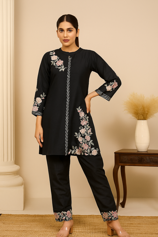 Danphee Limited Edition Black Floral Embroidered Kurta Set